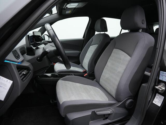 Volkswagen ID.3 First 58 kWh 204 pk | Stuur-/stoelverwarming | Navigatie | Adaptive Cruise | Parkeersensoren voor/achter