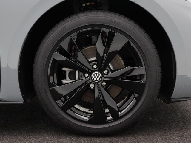 Volkswagen ID.3 Limited Edition 52 kWh 170 PK | Adaptieve Cruise Control | Carplay | Parkeersensoren | 19" LMV |