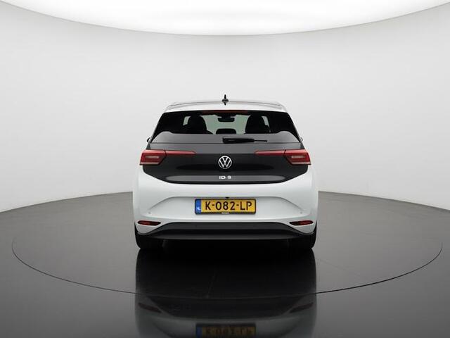 Volkswagen ID.3 First Max 58 kWh 92% SOH | Head Up display | Massagestoel | Panoramadak | Navigatie | Clima