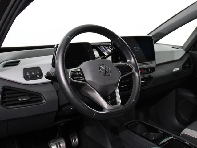 Volkswagen ID.3 First Plus 58 kWh | Navigatie | Apple Carplay/Android Auto | Camera | Parkeersensoren | Adaptive Cruise Control | Full LED Matrix | Stoel- en stuurverwarming | Lichtmetalen velgen | Climate Control