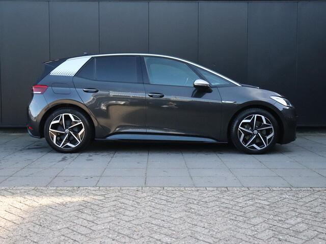 Volkswagen ID.3 First Plus 58 kWh | CAMERA | CRUISE | NAVI | APPLE CARPLAY | STOEL/STUURVERW. |