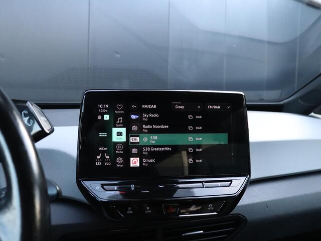 Volkswagen ID.3 First Plus 58 kWh | CAMERA | CRUISE | NAVI | APPLE CARPLAY | STOEL/STUURVERW. |