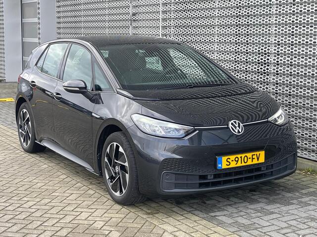 Volkswagen ID.3 Pure 45 kWh 150PK / App Connect / Parkeersensoren V+A / 18'' LMV / VW