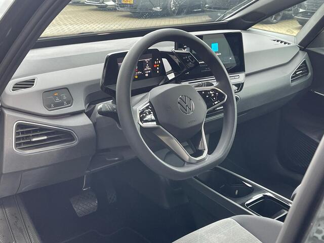 Volkswagen ID.3 Pure 45 kWh 150PK / App Connect / Parkeersensoren V+A / 18'' LMV / VW