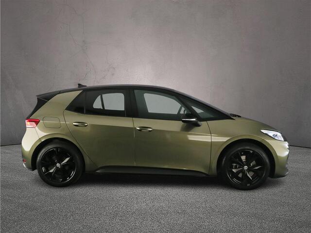 Volkswagen ID.3 Limited Edition 170pk Automaat Steunhaak, Black style, Adaptive cruise control, Navigatie, Parkeersensoren, Stoelverwarming, Stuurwiel verwarmd
