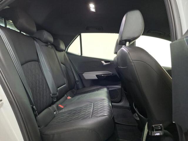 Volkswagen ID.3 First Plus 58 kWh NL-AUTO | LEDER | NAVI