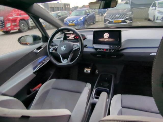 Volkswagen ID.3 First Max 58 kWh ERGO STOELEN | PANO | VELGEN | CAMERA