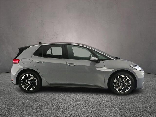 Volkswagen ID.3 Pro Business 204pk Automaat Adaptive cruise control, Achteruitrijcamera, LED matrix koplampen, Navigatie, Parkeersensoren, Stuurwiel verwarmd, App connect