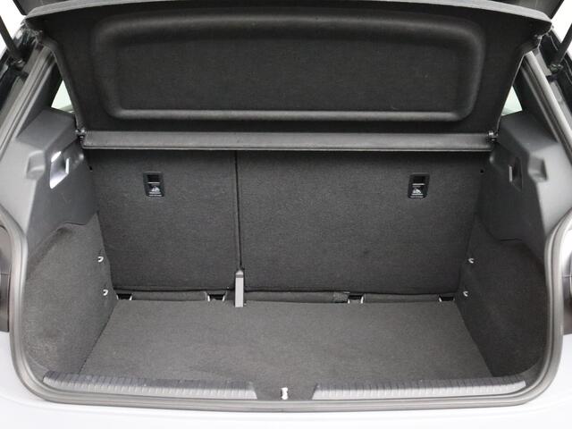 Volkswagen ID.3 Pro 58 kWh | SoH 92,8% | Adaptief Cruise Control | Navigatie | LED!