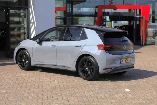 Volkswagen ID.3 Pro Limited Edition 59 kWh 204PK / 150kW, Steunhaak (voor fietsendrager), 19" 'Bergen' LMV, LED Matrix koplampen (IQ.Lights), dynamische grootlichtassistent (dynamic light assist), navigatie, Apple Carplay & Android Auto, DAB+, achteruitrijcamera (rear vi