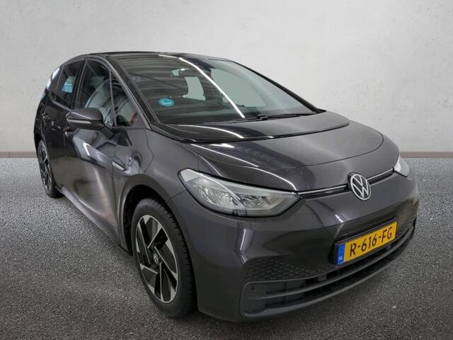 Volkswagen ID.3 Pro 58 kWh SOH 91% Airco ECC Navi Carplay Adaptive Cruise Control 18" LM Velgen East Derry Full LED PDC