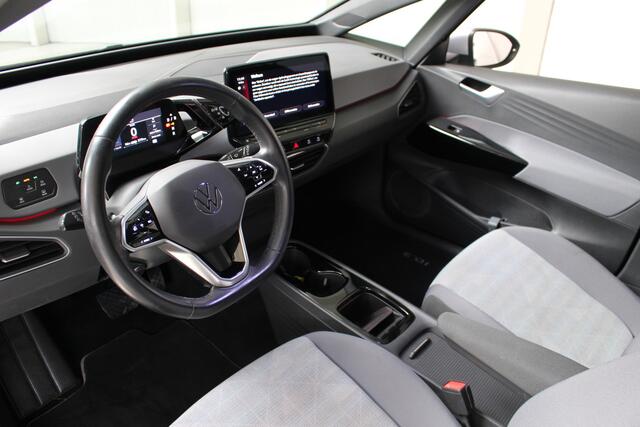 Volkswagen ID.3 Life 58 kWh Navigatie | Parkeersensoren | Stoelverwarming | Cruise Control
