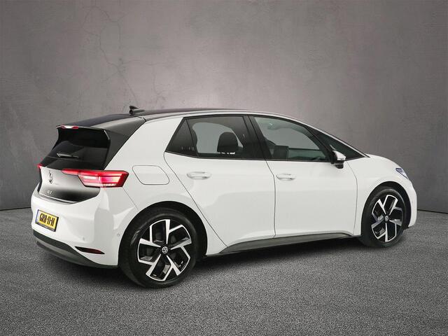 Volkswagen ID.3 Pro Oranje Edition 204pk Automaat Adaptive cruise control, 360 camera, Achteruitrijcamera, Navigatie, LED matrix koplampen, App connect, Parkeersensoren