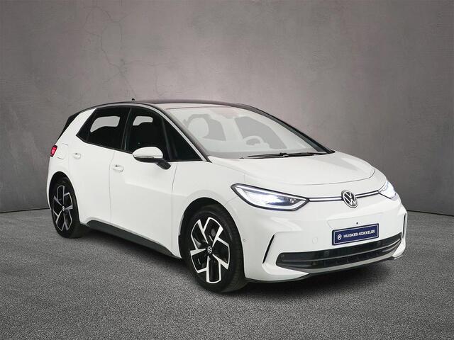 Volkswagen ID.3 Pro Oranje Edition 204pk Automaat Adaptive cruise control, 360 camera, Achteruitrijcamera, Navigatie, LED matrix koplampen, App connect, Parkeersensoren