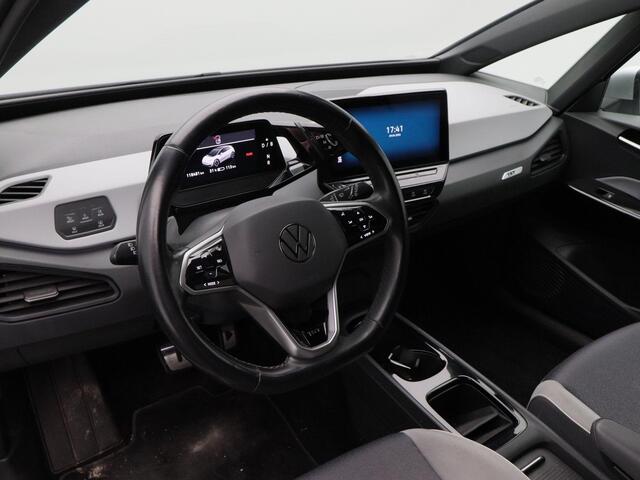 Volkswagen ID.3 First Plus 58 kWh 204 Pk Automaat | Full LED | Camera | Stoelverwarming | CarPlay | Climatronic | Navigatie | 19 Inch | 118.477 Km !!