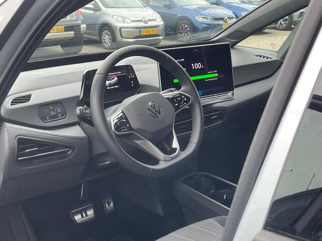 Volkswagen ID.3 Pure 52 kWh / All Seasons / Achteruitrijcamera / 18'' LMV / VW