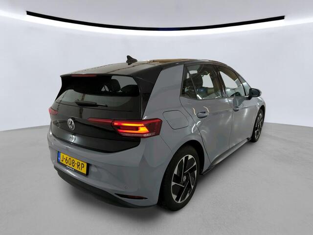 Volkswagen ID.3 First 58 kWh | Navi | Stoel/Stuurverw. | App-Connect | 18"