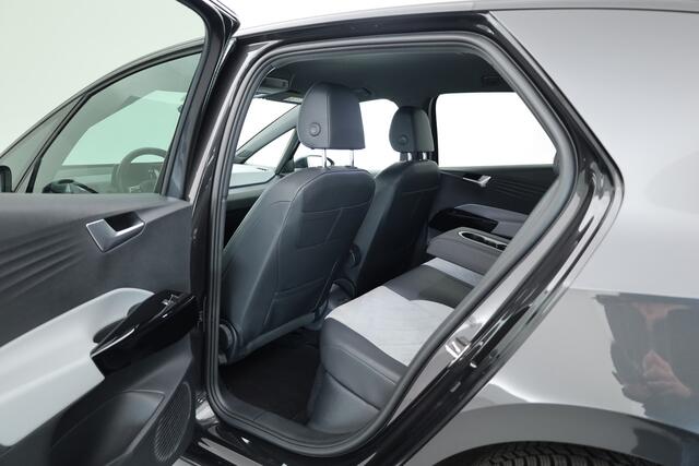 Volkswagen ID.3 Pro Advantage 58 kWh | Navi | Stoel- Stuurverw. | Adapt. Cruise | Camera | Keyless | Park Assist