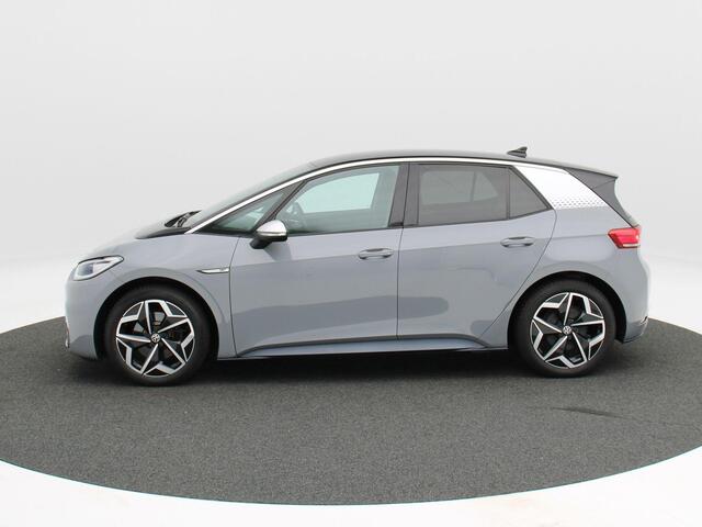 Volkswagen ID.3 First Plus 58 kWh 204 Pk | Camera | Stoelverwarming | Climatronic | CarPlay | Adaptive Cruise | Navigatie | Full LED | 19 Inch | 68.727 Km !!