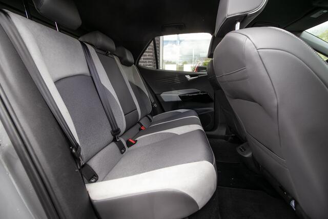 Volkswagen ID.3 First Plus 58 kWh | Camera | Adapt Cruise | Android Apple Carplay |