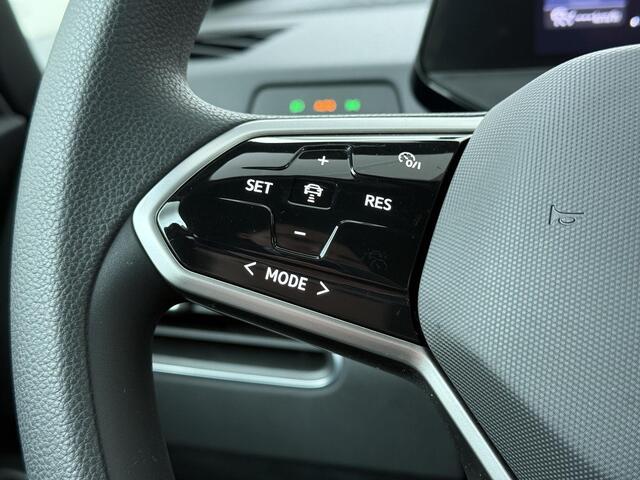 Volkswagen ID.3 Pure 45 kWh | 150 PK | SoH 89%| Adaptive cruise control | Climate control | Navigatiesysteem |