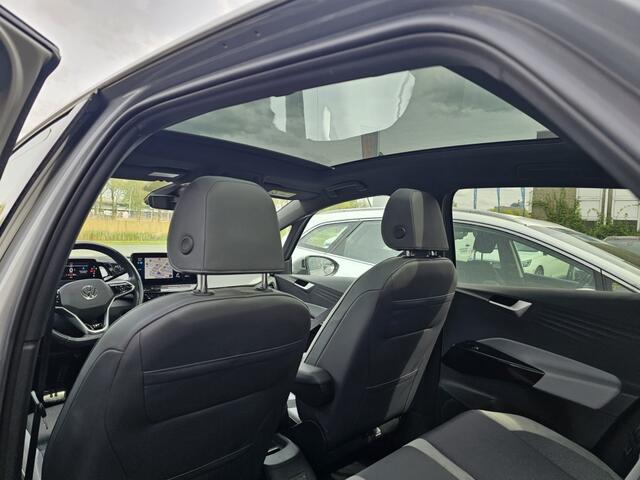 Volkswagen ID.3 First Max 58 kWh | Geen import | Panoramadak | MAX uitvoering