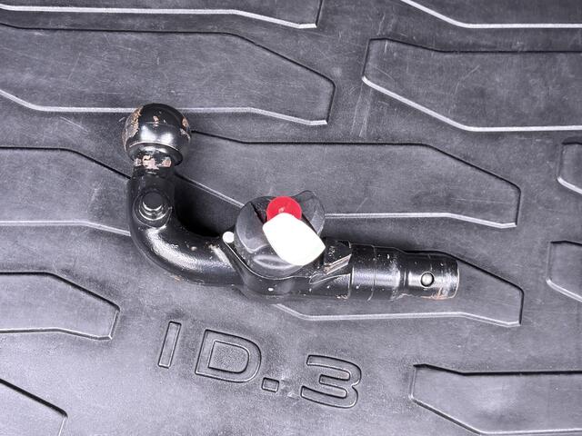 Volkswagen ID.3 First Plus 62kWh Trekhaak Navi-Pro Adap.Cruise Camera Matrix led 19" Ecc Apple Carplay Android Auto SOH 91% Stoel+Stuurverwarming Lmv Privacy Glas Keyless Rijstrooksensor Origineel Nederlandse Auto ¤ 44.000 nieuw!