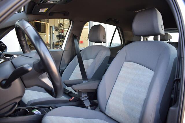 Volkswagen ID.3 First 58 kWh | SOH: 92,5% | Stuur- en Stoelverwarming | Apple CarPlay