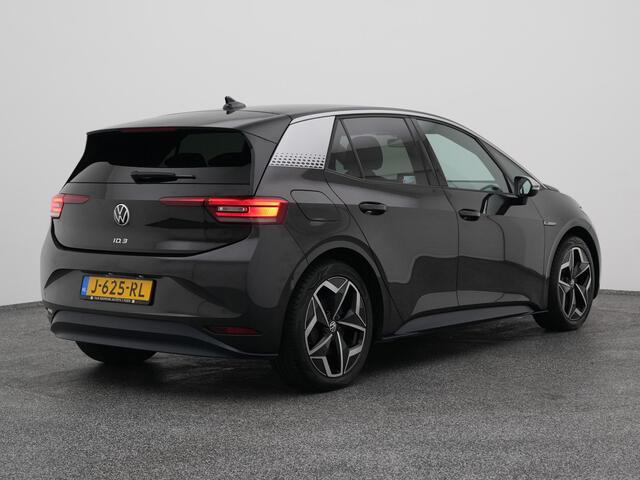 Volkswagen ID.3 First Plus 58 kWh | CAMERA | ADAPTIVE | STOEL- EN STUURVERW.