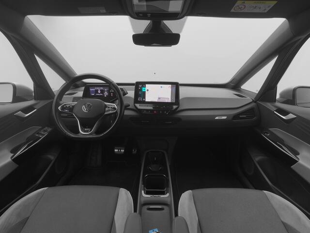 Volkswagen ID.3 First Plus 58 kWh | CAMERA | ADAPTIVE | STOEL- EN STUURVERW.