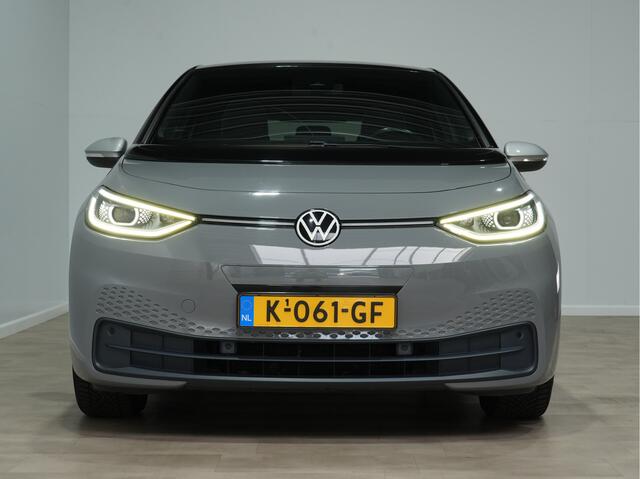 Volkswagen ID.3 First Plus 58 kWh | IQ.Light | Camera | Navigatie | Stoel/Stuurverw. 186