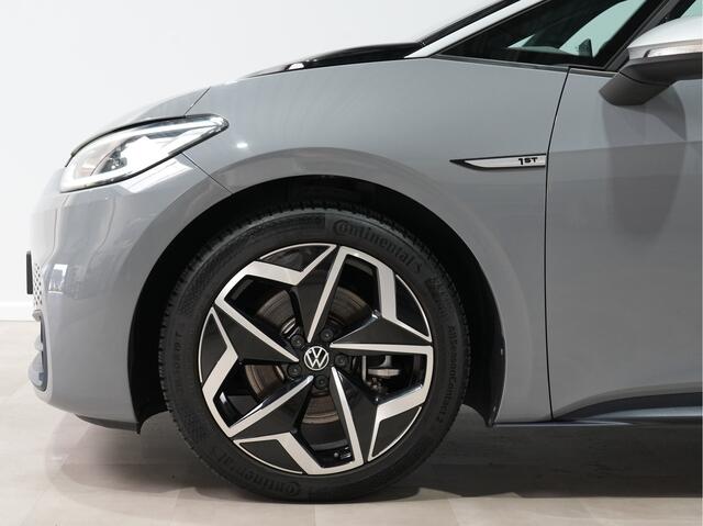 Volkswagen ID.3 First Plus 58 kWh | IQ.Light | Camera | Navigatie | Stoel/Stuurverw. 186