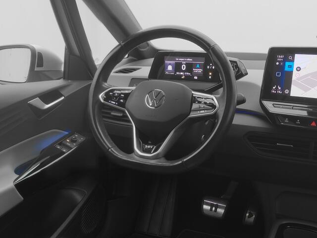 Volkswagen ID.3 First Max 58 kWh | PANO | CAMERA | HUD | ADAPTIVE | STOEL- EN STUURVERW.