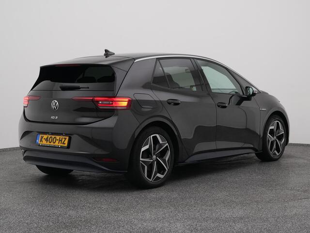 Volkswagen ID.3 First Plus 58 kWh | CAMERA | ADAPTIVE | STOEL- EN STUURVERW. | TREKHAAK