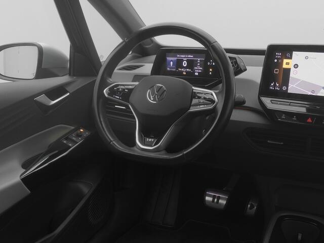 Volkswagen ID.3 First Plus 58 kWh | CAMERA | ADAPTIVE | STOEL- EN STUURVERW. | TREKHAAK