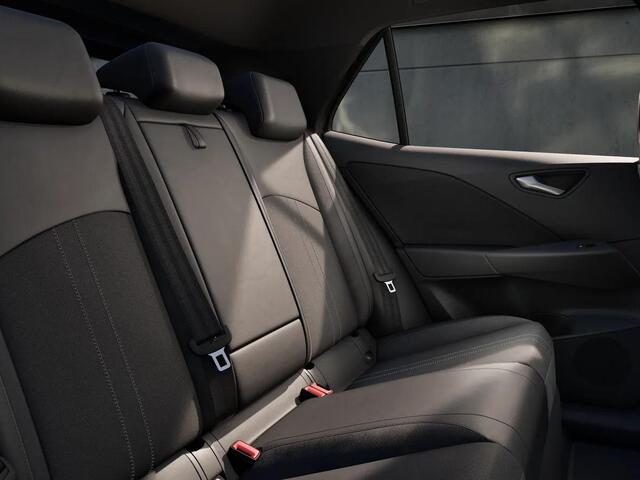 Volkswagen ID.3 Style 84 kWh accu 170 kW / 231 PK Hatchback Elektr 591 WLTP | Stoelverwarming | Keyless | Camera | ACC