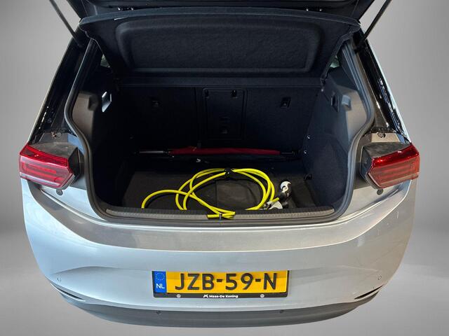 Volkswagen ID.3 Limited Edition 52 kWh Parkeerhulp voor + achter · 20" lichtmetalen velgen · Lane Asist · Climatronic