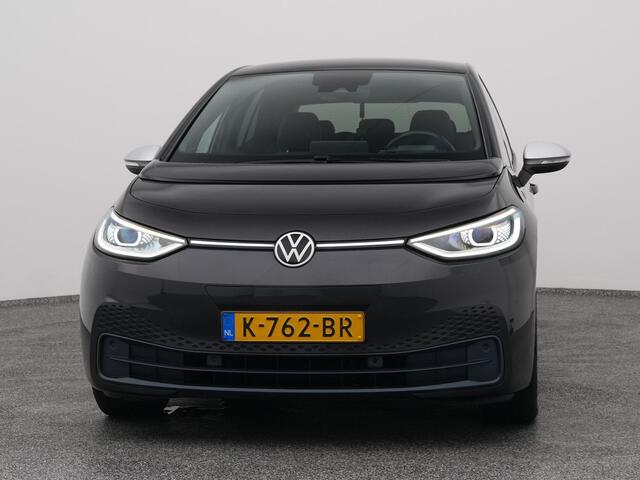 Volkswagen ID.3 First Plus 58 kWh | CAMERA | ADAPTIVE | STOEL- EN STUURVERW.