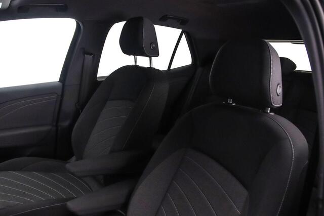 Volkswagen ID.3 Pro Business 204pk Automaat Adaptive cruise control, Achteruitrijcamera, Navigatie, LED matrix koplampen, Stoelverwarming