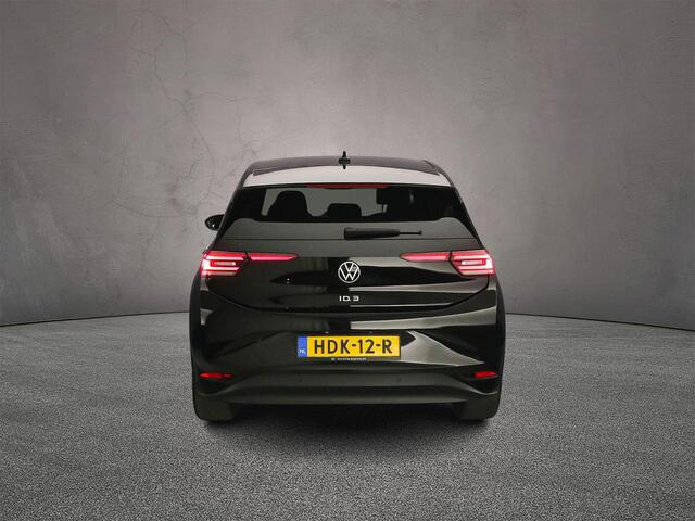 Volkswagen ID.3 Pro Business 204pk Automaat Adaptive cruise control, Achteruitrijcamera, Navigatie, LED matrix koplampen, Stoelverwarming