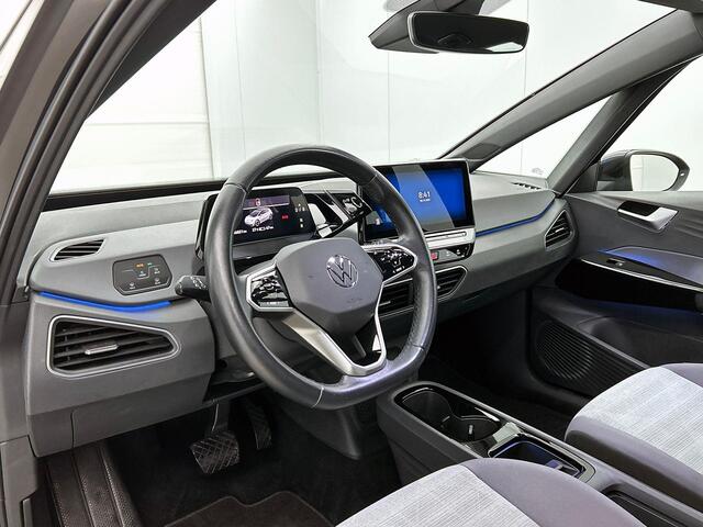 Volkswagen ID.3 Pro 58 kWh Climate Control Navigatie Carplay PDC VA + Camera 18" LM Velgen Adaptive Cruise Control Full LED