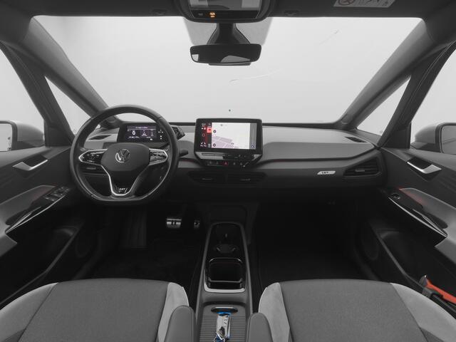 Volkswagen ID.3 First Plus 58 kWh | CAMERA | ADAPTIVE | STOEL- EN STUURVERW.
