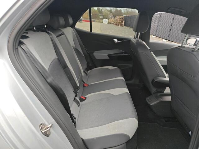 Volkswagen ID.3 Business 58 kWh 204 PK | 20 inch LM velgen | stoelverwarming | Matrix LED koplampen |