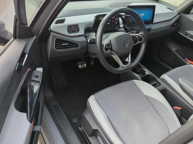 Volkswagen ID.3 Pro S 77 kWh Long Range 204PK | Navigatie | Stoelverwarming | 19" LM velgen |