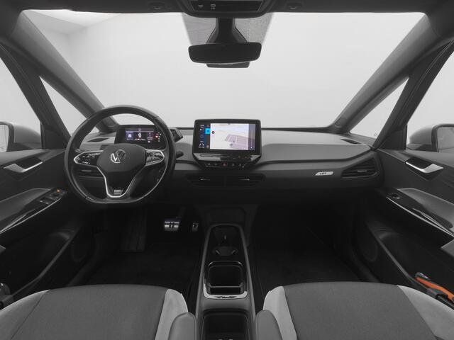 Volkswagen ID.3 First Plus 58 kWh | CAMERA | ADAPTIVE | STOEL- EN STUURVERW. | TREKHAAK