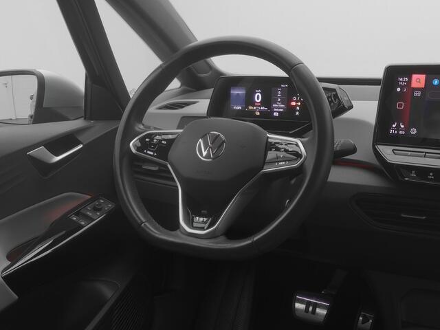 Volkswagen ID.3 First Plus 58 kWh | CAMERA | ADAPTIVE | STOEL- EN STUURVERW. | TREKHAAK