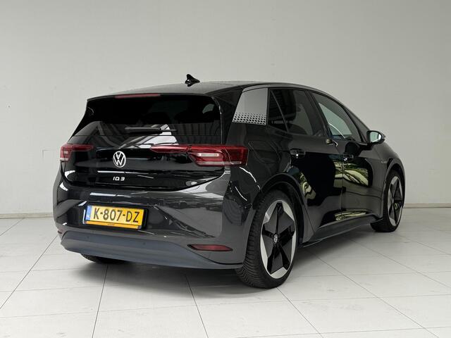 Volkswagen ID.3 First Max 58 kWh | Panoramadak | Navigatie | Camera | Stoelverwarming | Trekhaak |