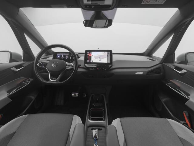 Volkswagen ID.3 First Plus 58 kWh | CAMERA | ADAPTIVE | STOEL- EN STUURVERW.