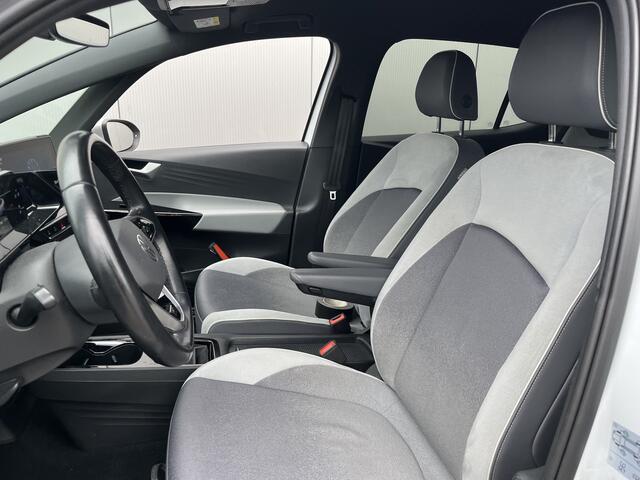 Volkswagen ID.3 First Plus 58 kWh / 93% SOH/ AUTOMAAT/ CAMERA/ PARK. SENSOREN/ IQ. LIGHT/ KEYLESS/ STOEL-STUURVERWARM./ APP CONNECT/ ADAPT. CRUISE/ NAVI/ CLIMA/ DAB/ 19" LMV