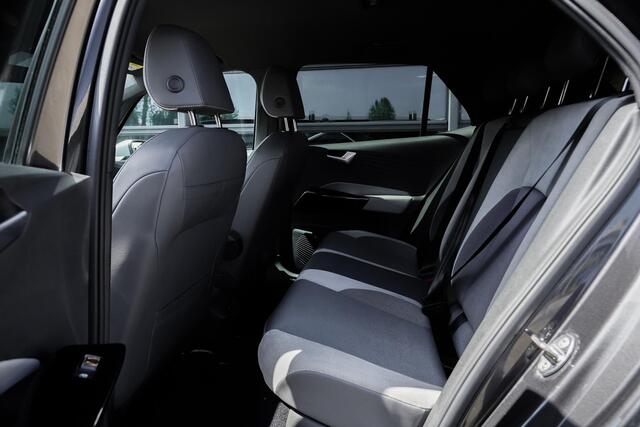 Volkswagen ID.3 First Plus 58 kWh 1e eig.|Camera|Verw.Stuur&Stoel|